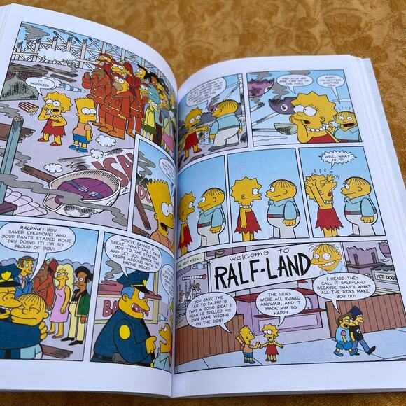 Simpsons Comics Meltdown: 2011 - Picture 5 of 9